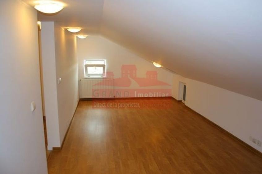 Duplex cu 6 camere cu Canalizare în Popești-Leordeni