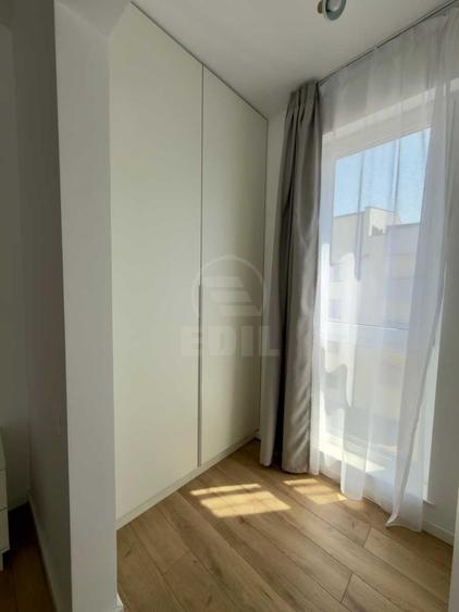 Apartament cu 2 camere semidecomandat în Florești