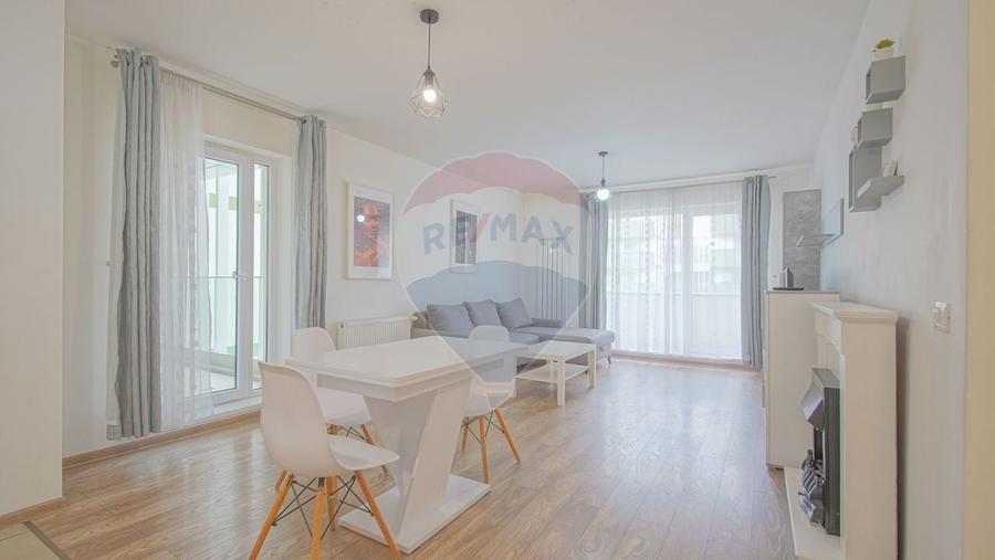 Apartament cu 2 camere decomandat, mobilat în Tractorul