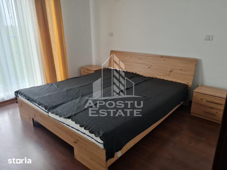 Apartament cu 3 camere semidecomandat în Subcetate