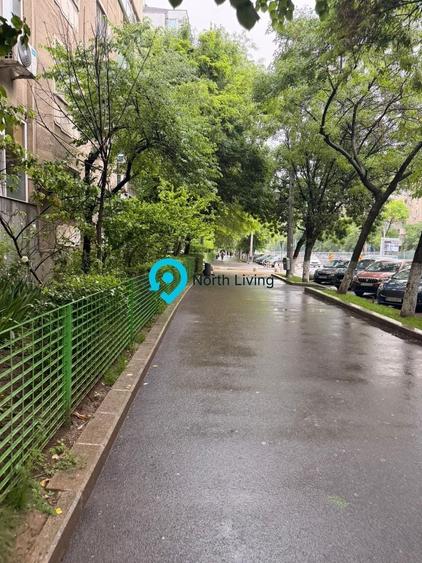 Apartament cu 3 camere, mobilat în Tineretului