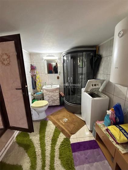 Casă cu Teren 814 Mp în