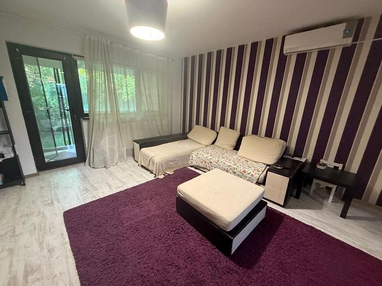 Casă individuală cu 3 camere cu Canalizare în Tunari