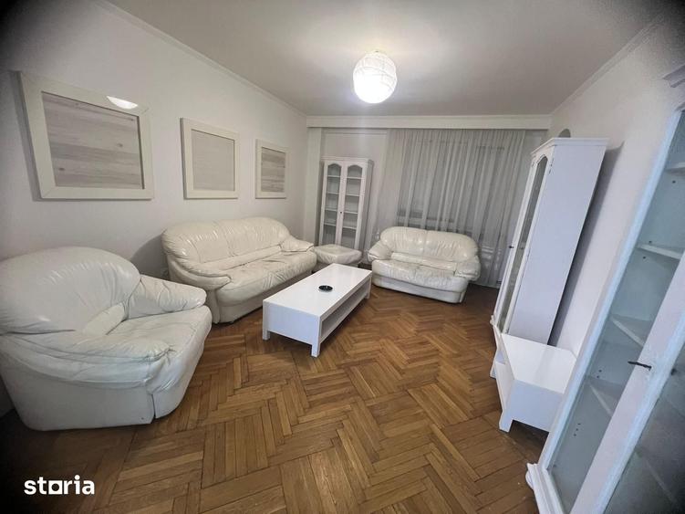 Apartament 3 camere, ultracentral, cu balcon, Pitesti - 1