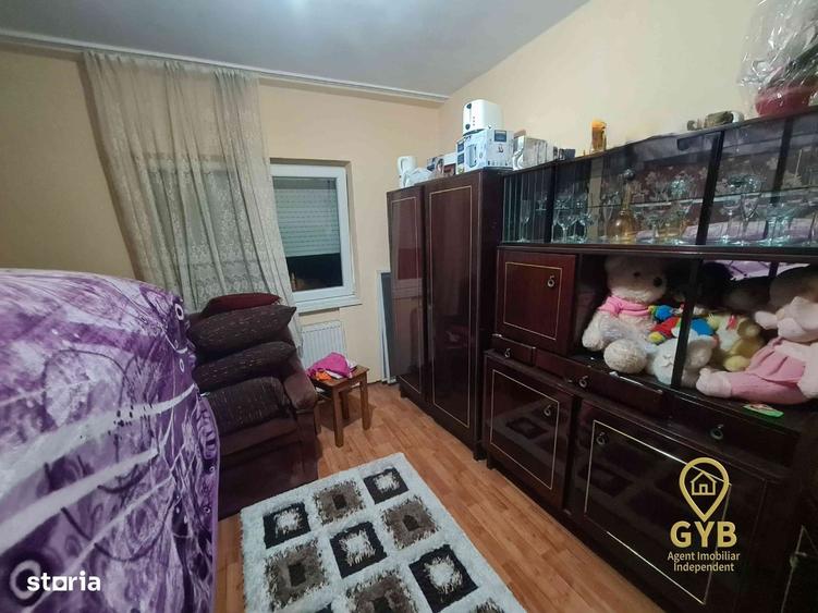 Apartament cu 4 camere în Est