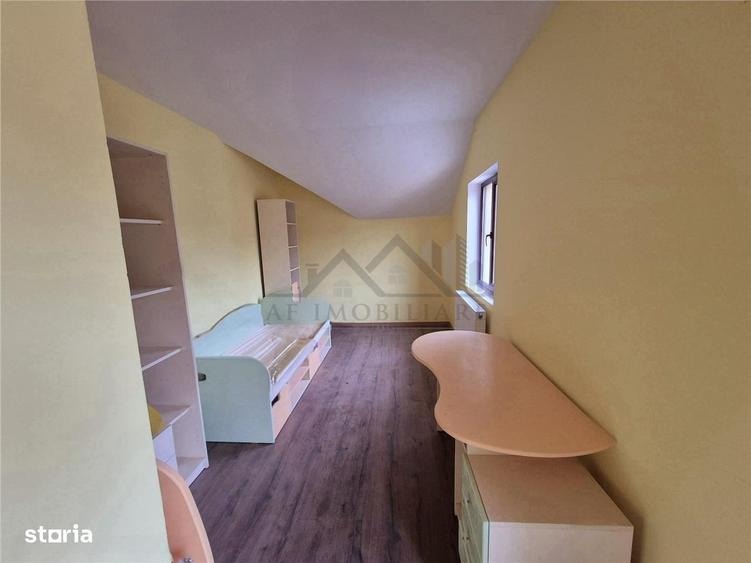 Casă cu 5 camere cu Teren 464 Mp în Bucium