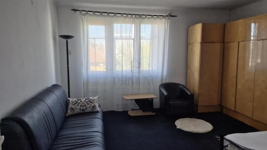 Apartament cu 2 camere decomandat în Elisabetin