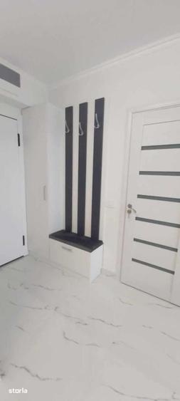 Apartament cu 2 camere, mobilat în Seleuș