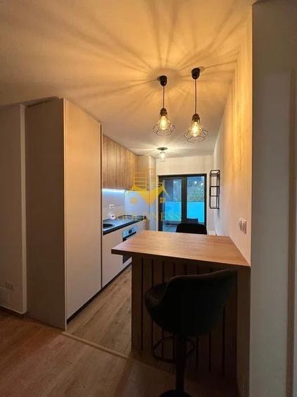 Apartament cu 3 camere decomandat în Zorilor