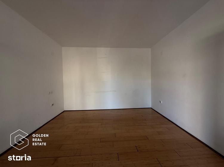 Casă cu 6 camere cu Teren 100 Mp în Fabric