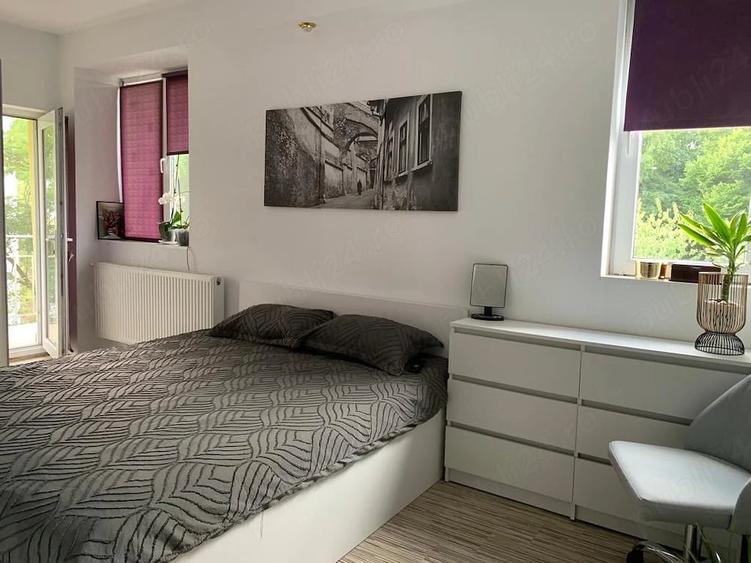 Apartament cu 3 camere decomandat în Găvana