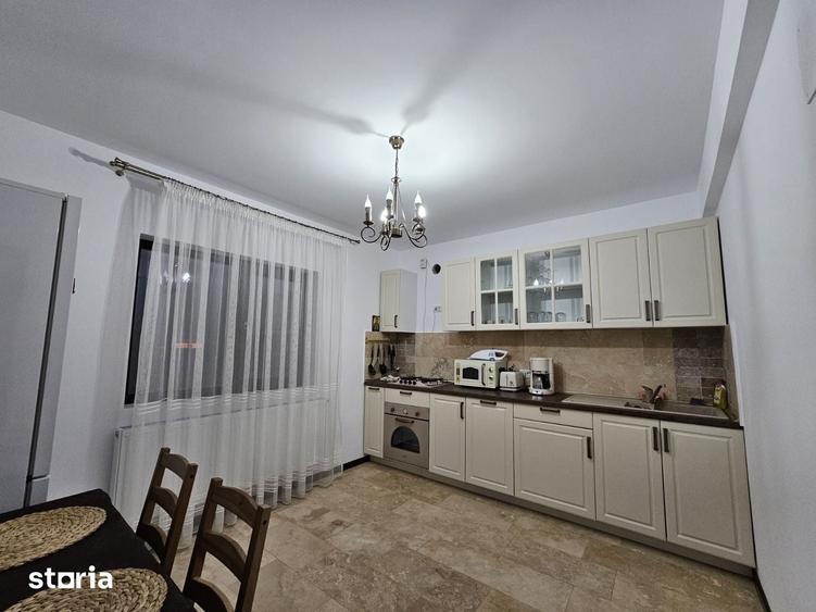 Casă cu 4 camere cu Teren 566 Mp în Central
