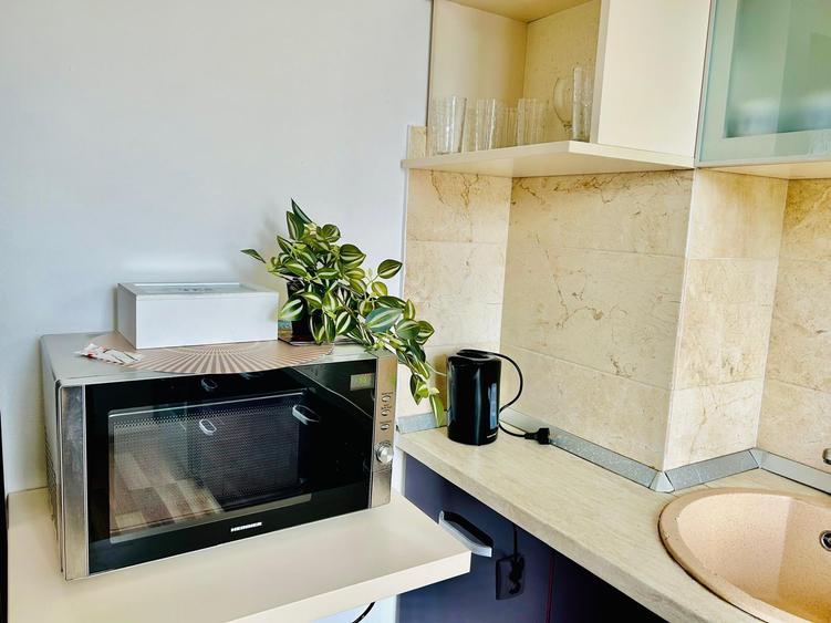 Apartament cu 3 camere semidecomandat în Ultracentral