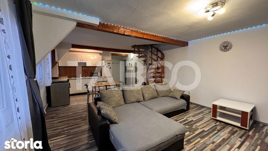 Apartament cu 3 camere semidecomandat, mobilat în Mihai Viteazul