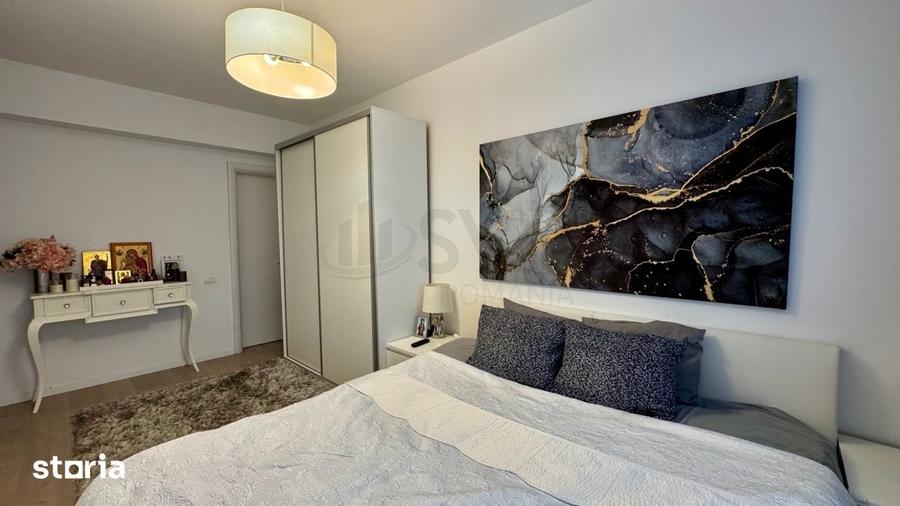 Apartament cu 3 camere semidecomandat în Sisești