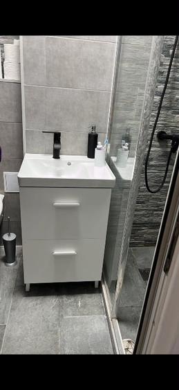 Apartament cu 2 camere semidecomandat, mobilat în Tătărași