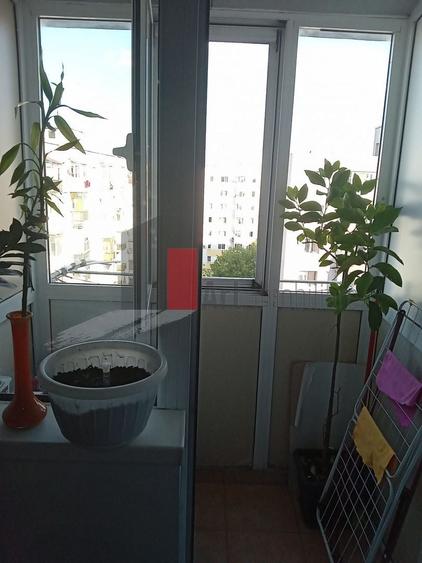 Apartament cu 2 camere semidecomandat, mobilat în Giurgiului