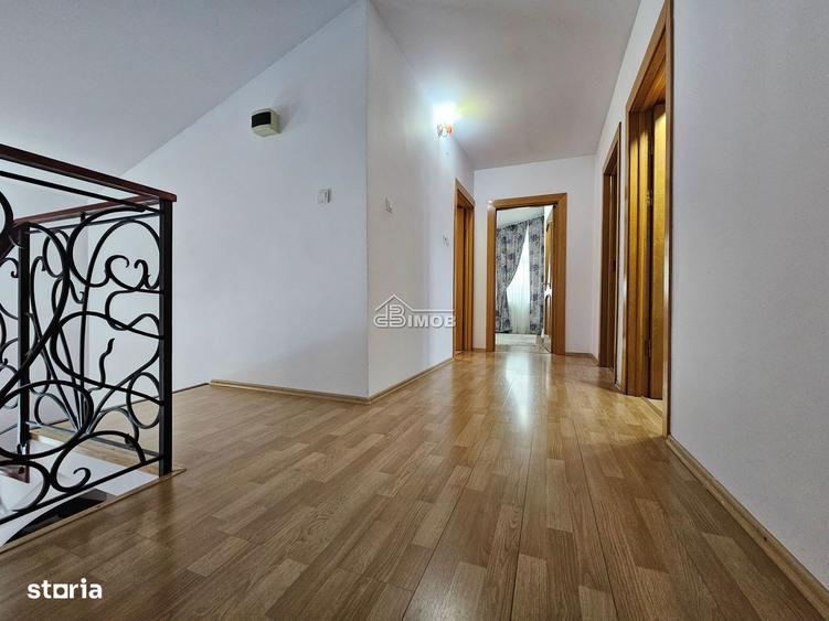 Casă cu 5 camere cu Canalizare în Micro 2