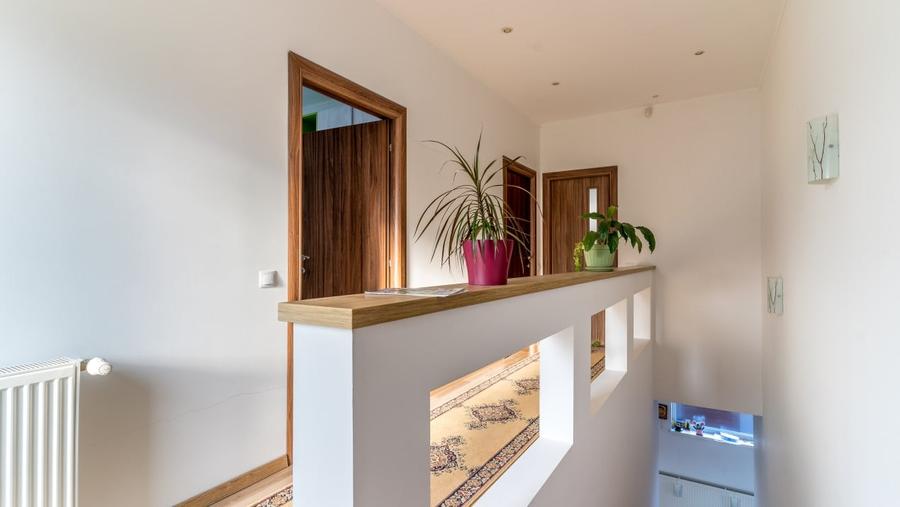 Casă individuală cu 4 camere cu Piscina în Borhanci
