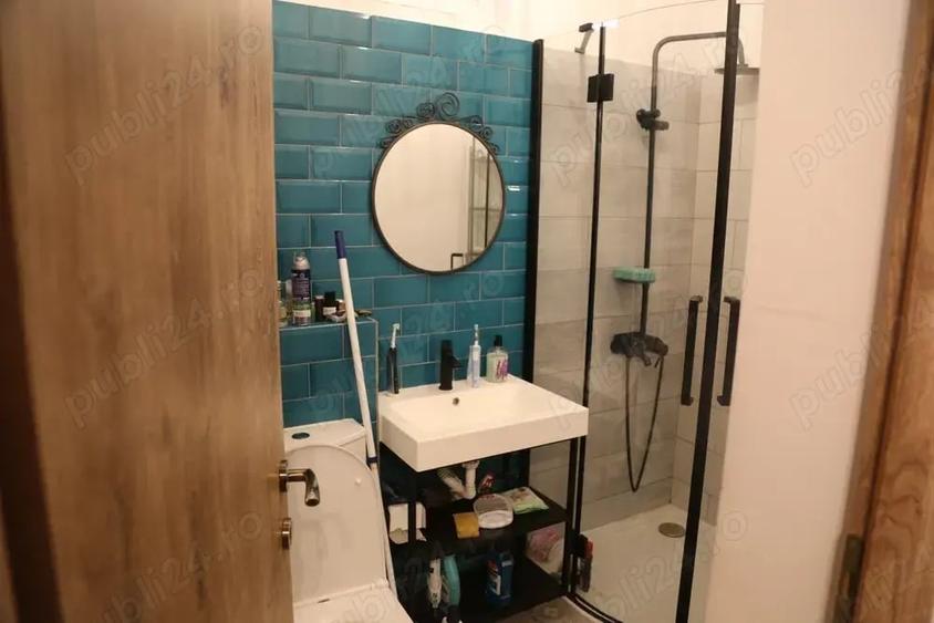 Apartament cu 4 camere decomandat în Cezar Petrescu