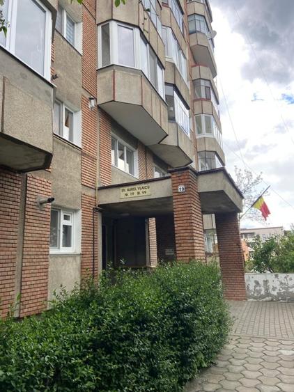 Apartament cu 3 camere decomandat în Mărăști