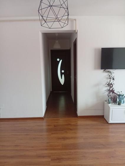 Apartament cu 2 camere semidecomandat în Vest