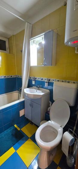 Apartament cu 2 camere nedecomandat în Unirii