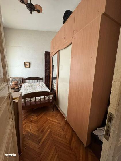 Casă cu 3 camere cu Canalizare în Ultracentral