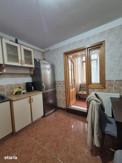 Apartament cu 2 camere decomandat în Mioriței
