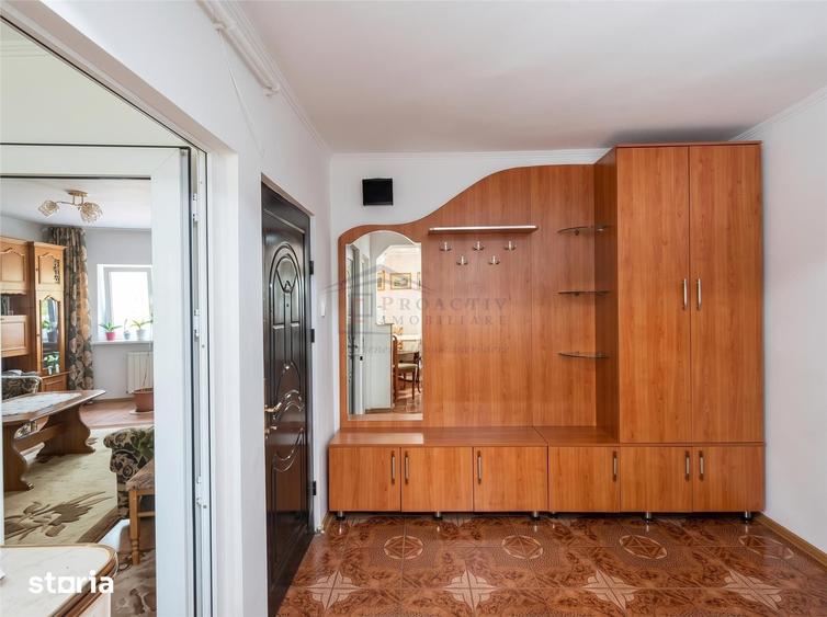 Apartament cu 3 camere decomandat în Obcini