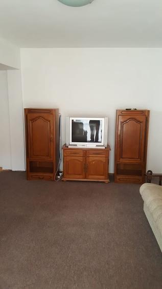 Apartament cu 2 camere semidecomandat în Cazino