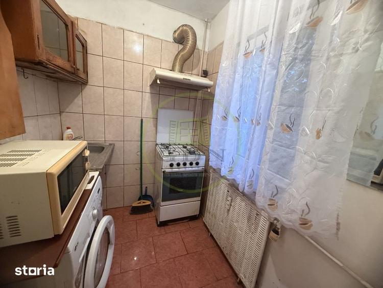 Garsonieră semidecomandată în Rovine
