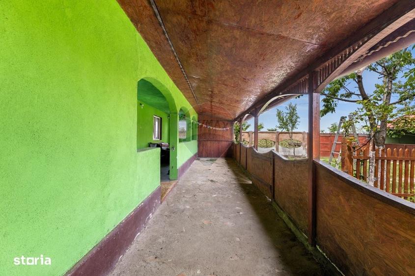Casă cu 4 camere în Șiria
