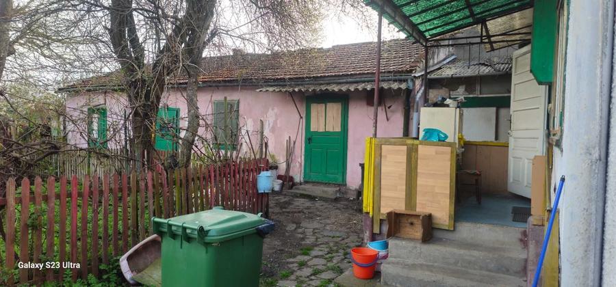 Casă cu 2 camere în Central