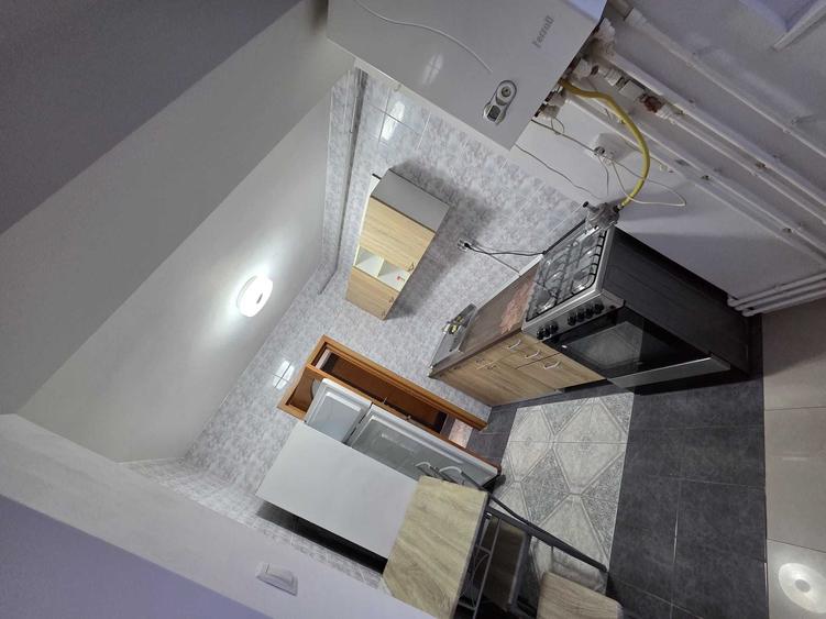 Apartament cu 2 camere semidecomandat în Mazepa 1