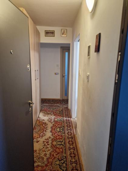 Apartament cu 2 camere decomandat în Craiter