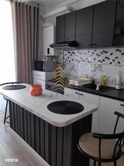 Apartament cu 2 camere decomandat, mobilat în Calea Moldovei