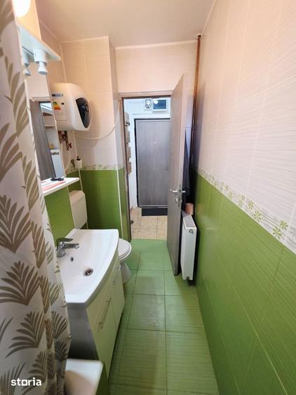 Garsonieră decomandată în Malu Roșu