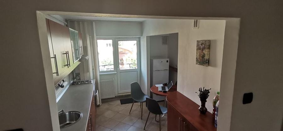 Apartament cu 2 camere decomandat în Centrul Civic