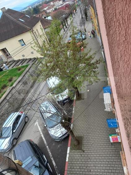 Spațiu comercial, de 1,200 mp, în Reghin