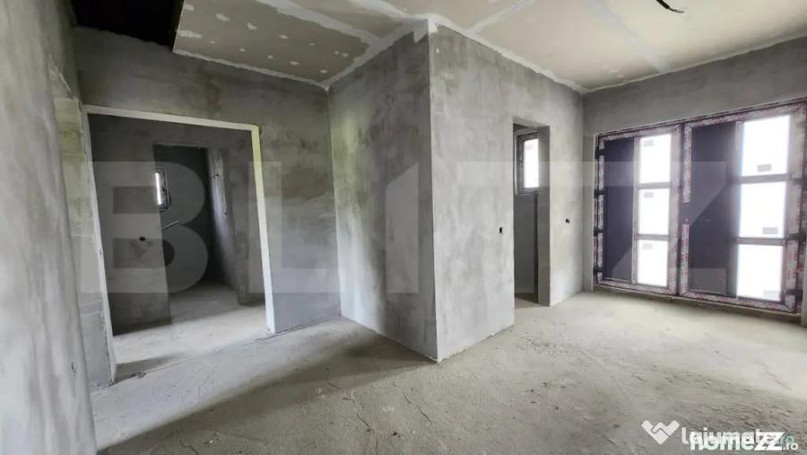 Casă cu 4 camere cu Teren 500 Mp în Nazna