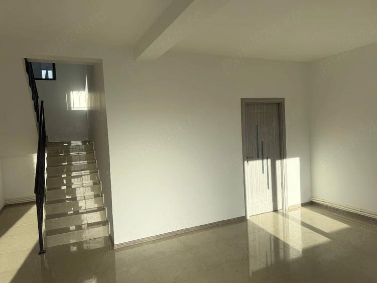 Casă cu 6 camere cu Teren 178 Mp în Central
