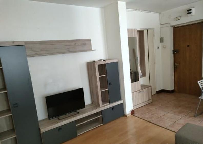 Apartament cu 2 camere semidecomandat în Unirii
