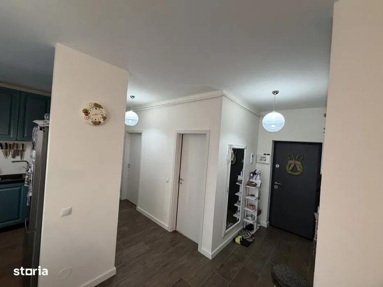 Apartament cu 3 camere decomandat în Central — fotografia 1