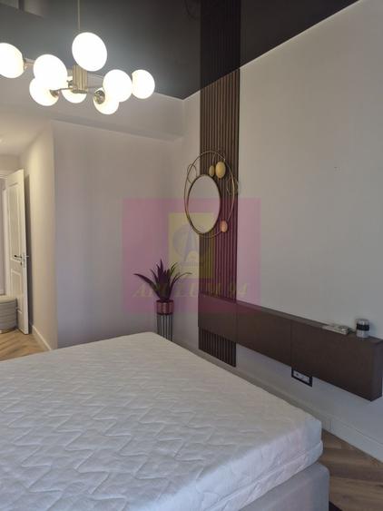 Apartament cu 4 camere decomandat în Pipera
