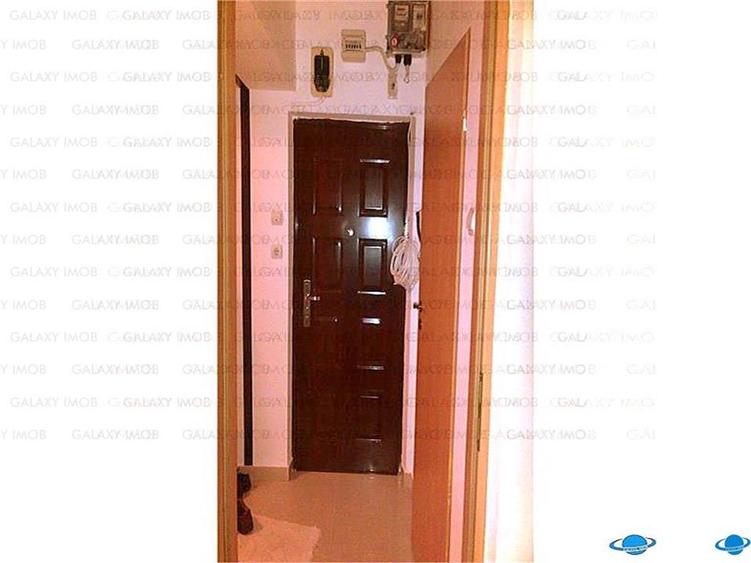 INCHIRIERE APARTAMENT CU 3 CAMERE PIATA ROMANA 650 euro - 17