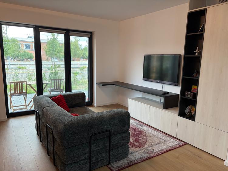 Apartament cu 2 camere decomandat în Exterior Vest