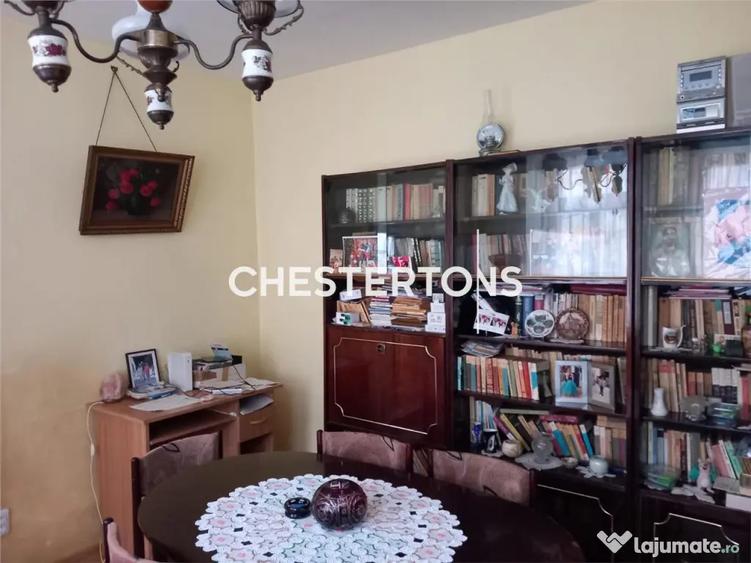 Casă cu 6 camere cu Teren 390 Mp în Central