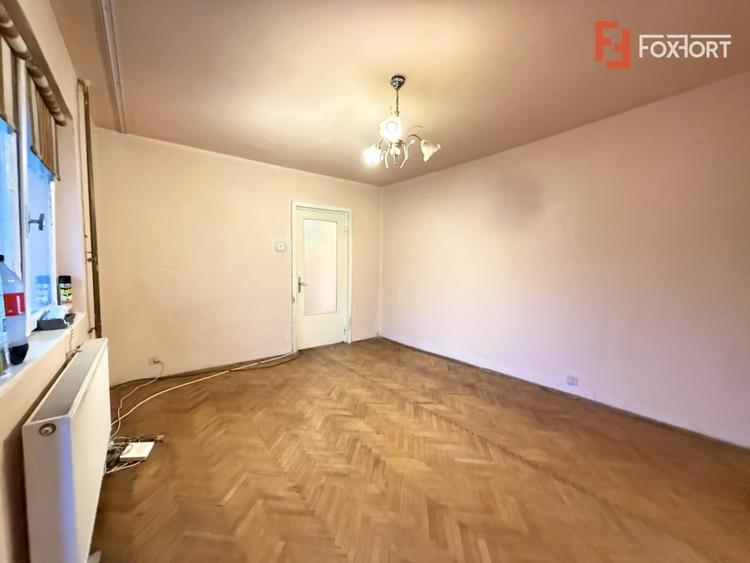 Apartament cu 2 camere semidecomandat în Cetății
