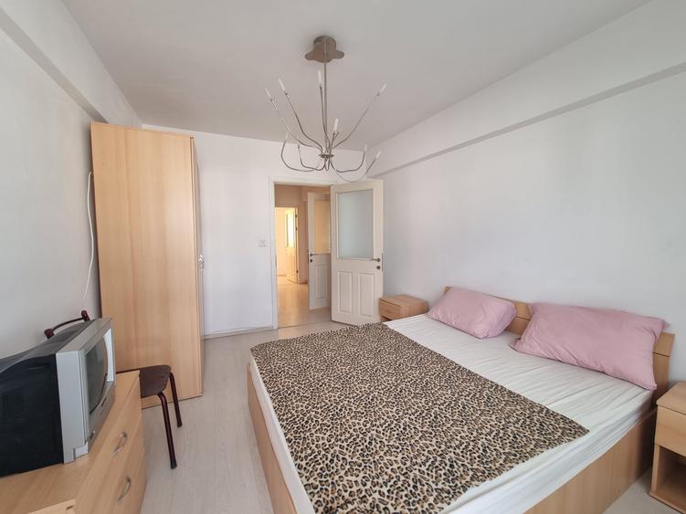 Apartament cu 2 camere decomandat, mobilat în Ultracentral